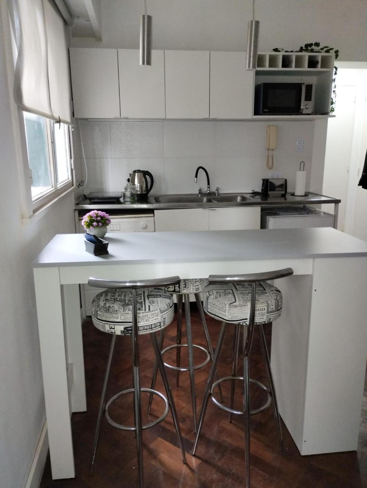Downtown Apartment *